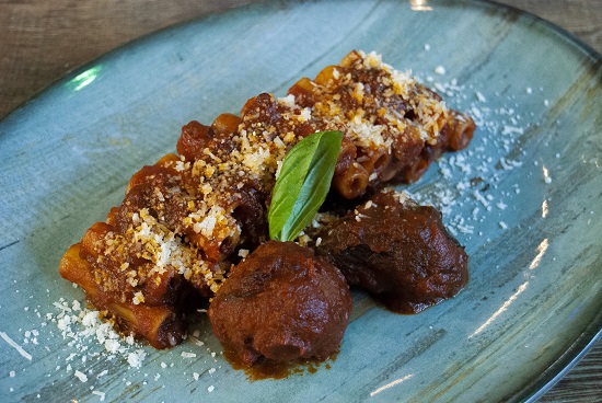 Ziti al ragú napolitano (Totó e Peppino)