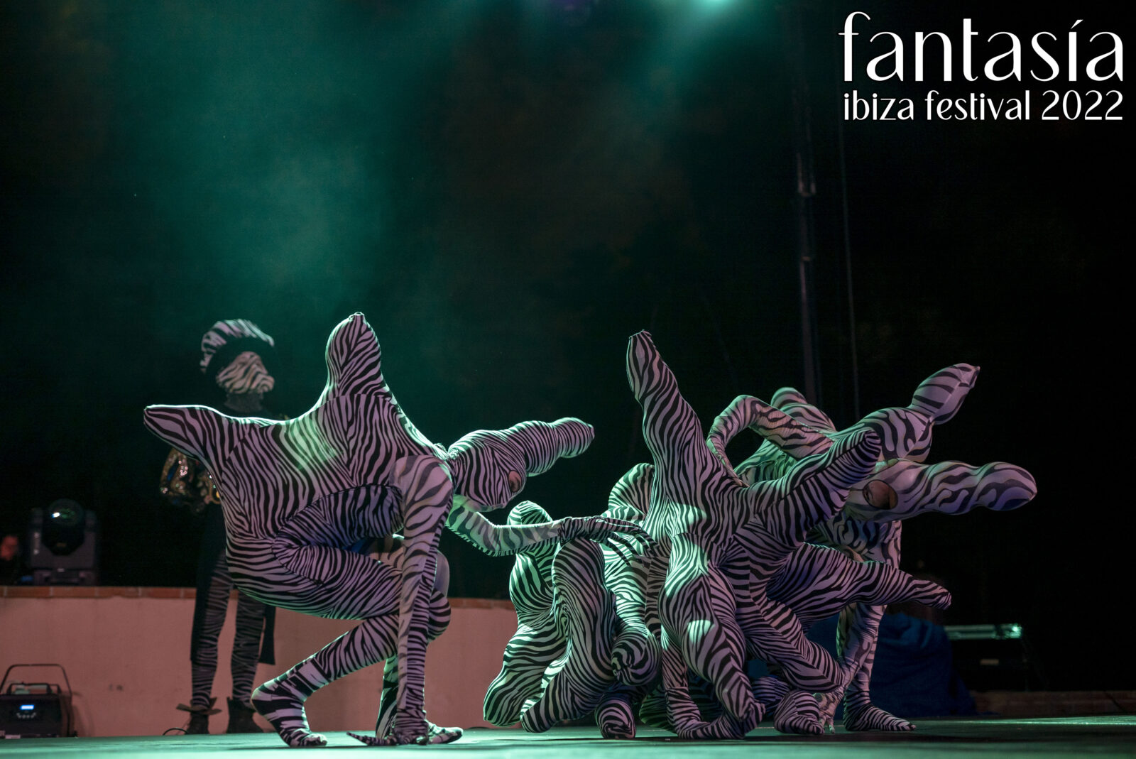 ellebannA Theater Custome Ensamble